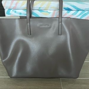 Michael Kors XL Emry in beautifully Cinder!